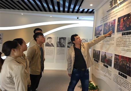 基礎(chǔ)分公司：學習時代楷模  爭做優(yōu)秀黨員