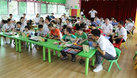 冶建青年走進兒童福利院，帶去愛的“綠動”