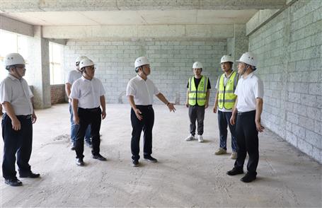 覃振華到桂華分公司項目開展第三季度暨“中秋節(jié)”“國慶節(jié)”前安全生產(chǎn)質(zhì)量綜合大檢查